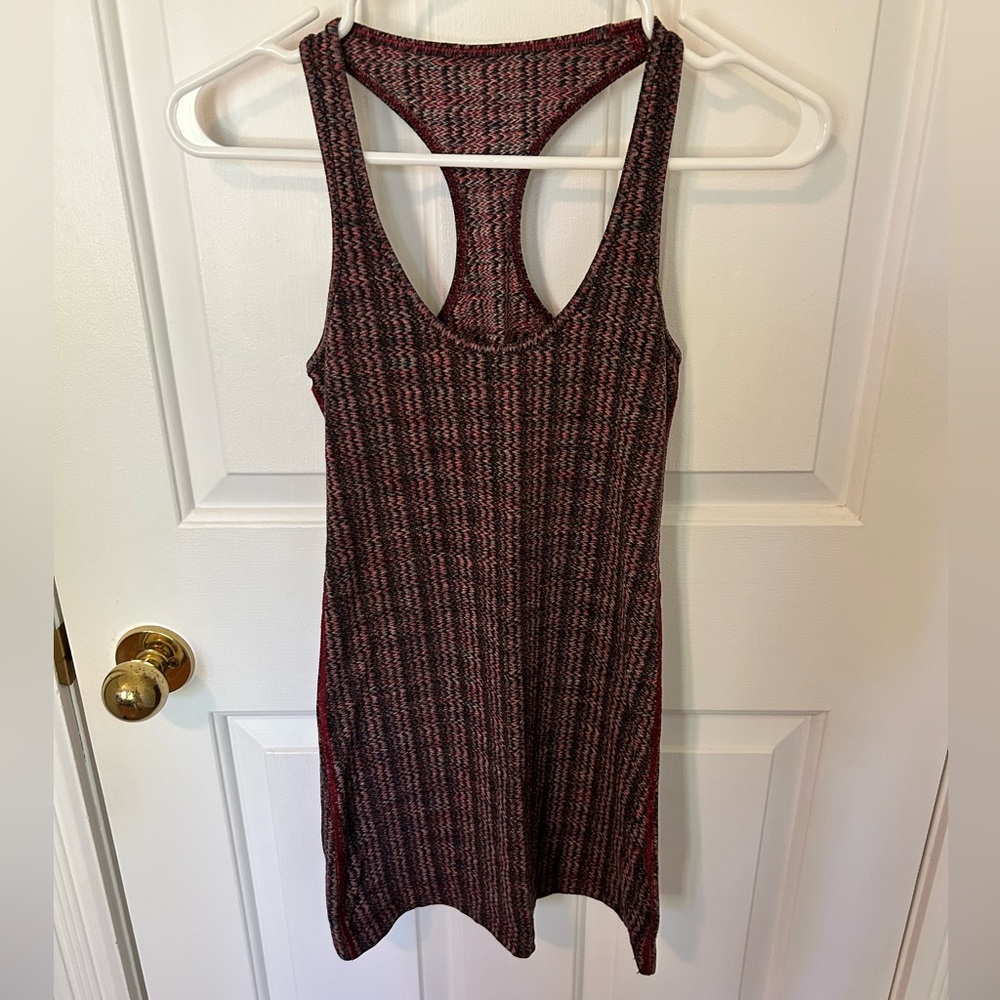Lulu, tank top, like new, size 4.
